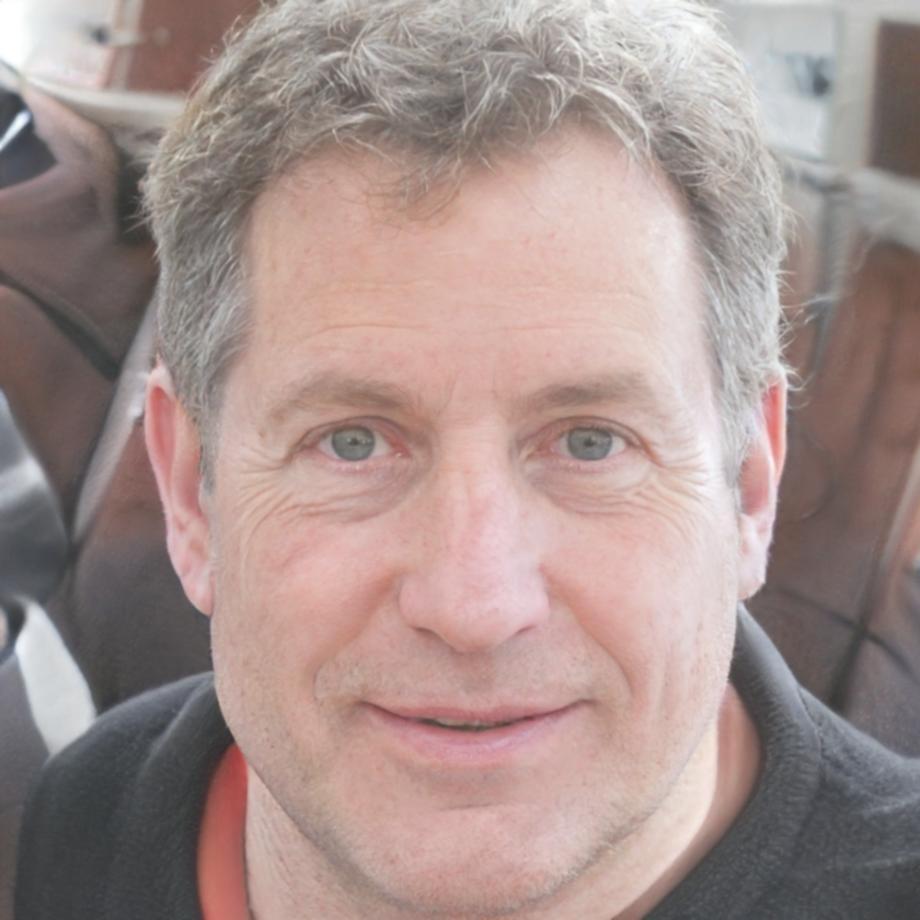 Portrait de Marc Dubois, formateur senior chez torianexzone